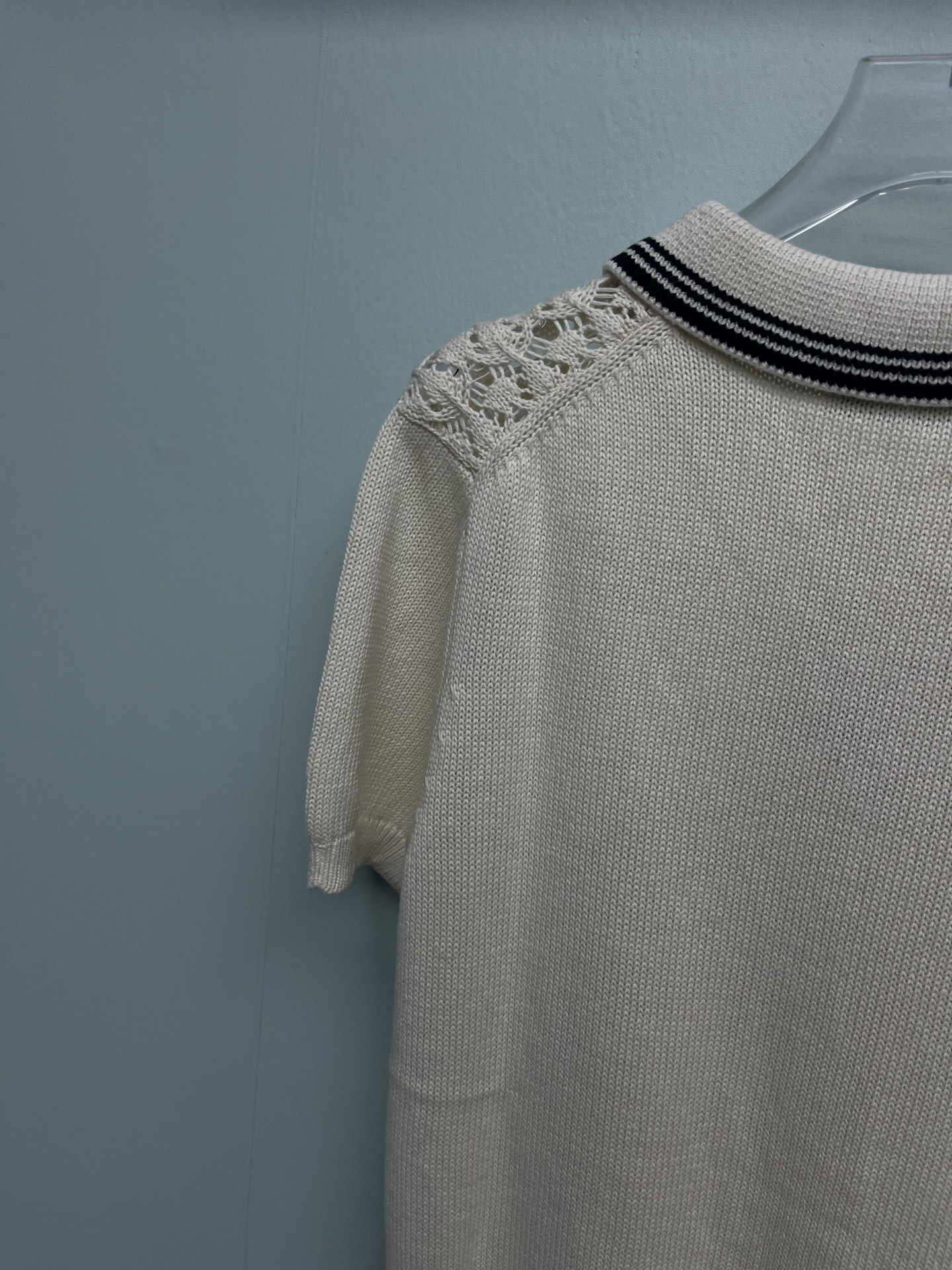 Women's short sleeves